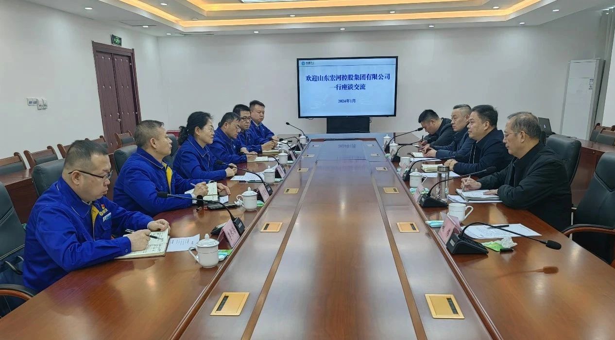 李曉東到新疆調研督導煤礦建設推進工作，并慰問駐疆干部職工